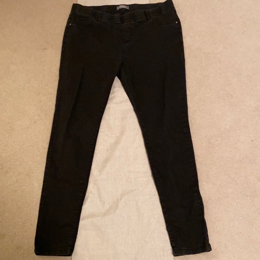 Black skinny fit jeggings